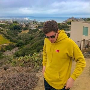 Meet your Posher, Chase